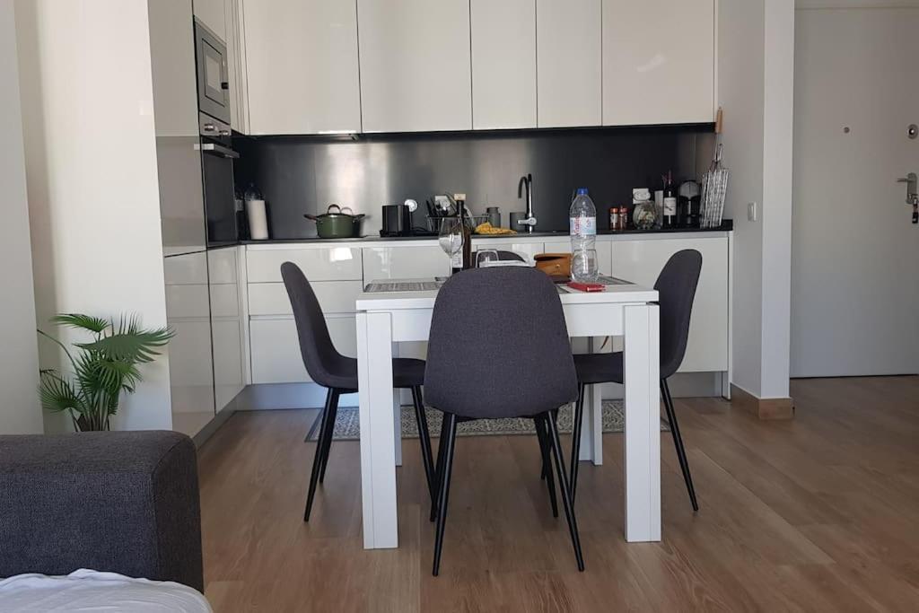 פורטימאו Charming Apartment Monte Residence On Top Floor. מראה חיצוני תמונה